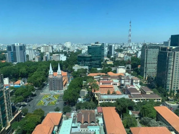 Cho thuê: Vincom Dong Khoi 3-Bedroom Apartment, 160m², City View